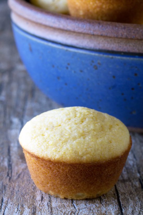  buttermilk cornbread muffins that are super easy to make and super tasty too Easy Buttermilk Cornbread Muffins