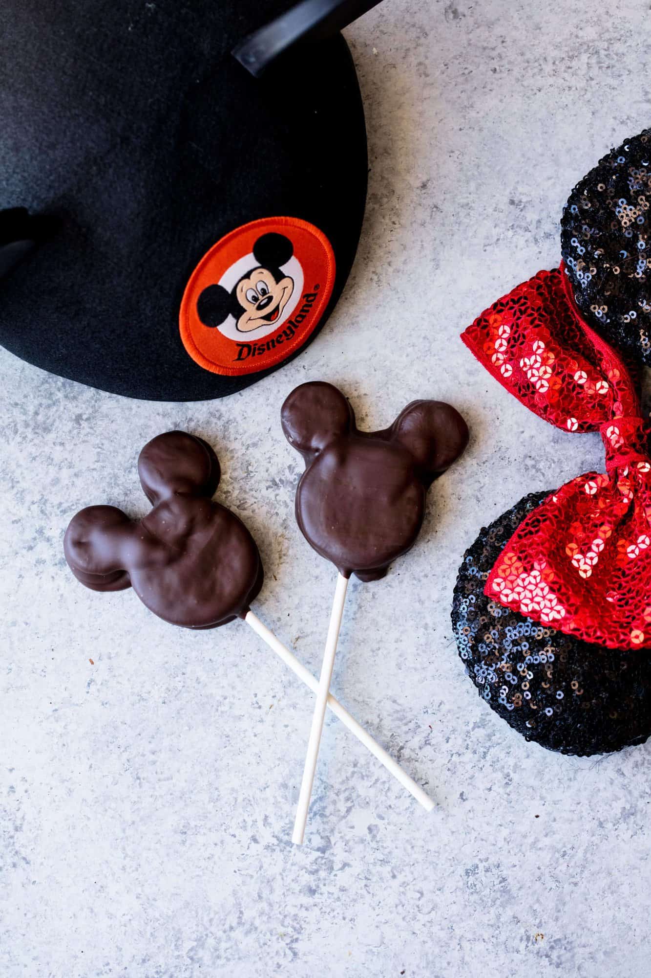Mickey Mouse Oreo Pops are a fun way to bring some Disneyland Magic to birthdays, school parties, and other special occasions for kids and adults alike who love all things Disney!