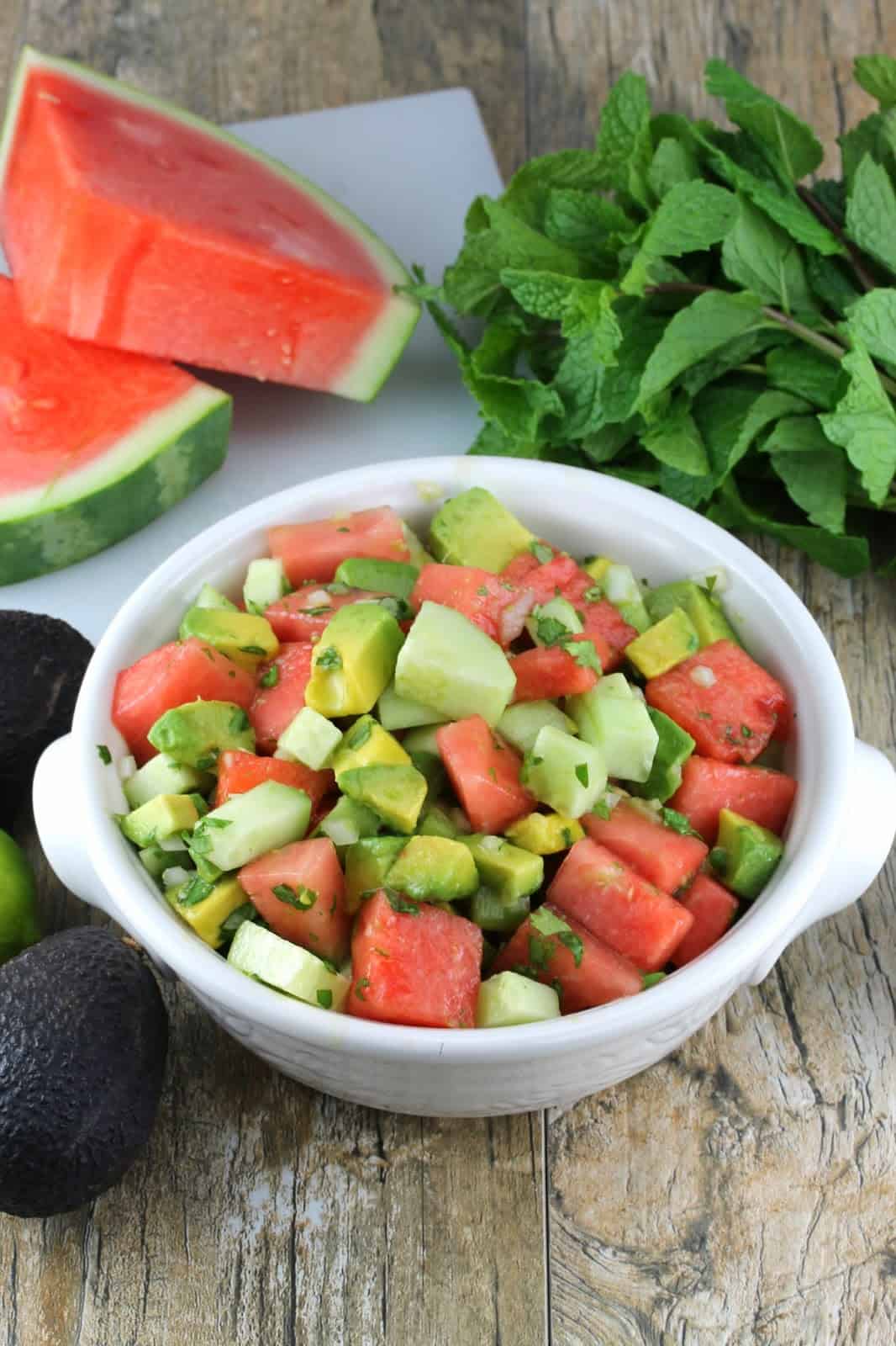 Watermelon  Avocado  and Cucumber Salad com - 36