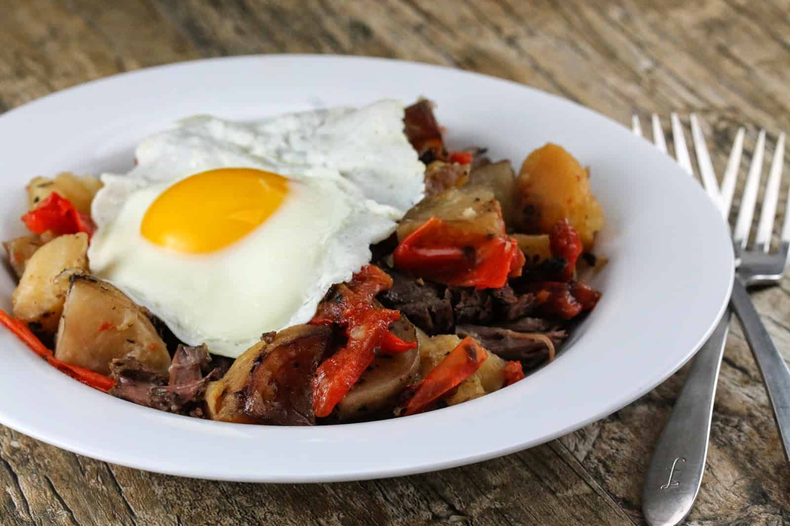 Slow Cooker Overnight Short Rib Breakfast Hash com - 34