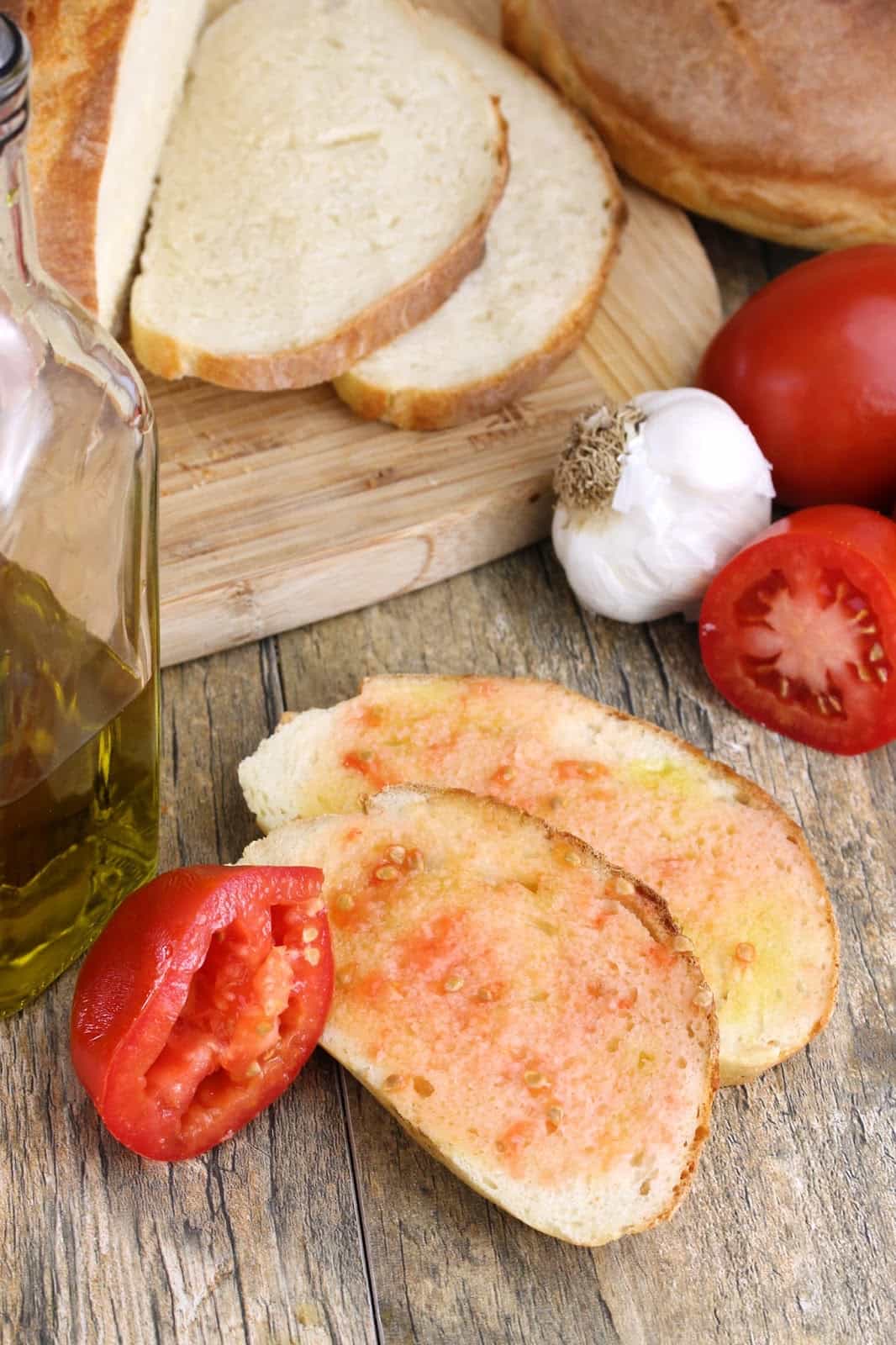 spanish-tomato-bread-thestayathomechef