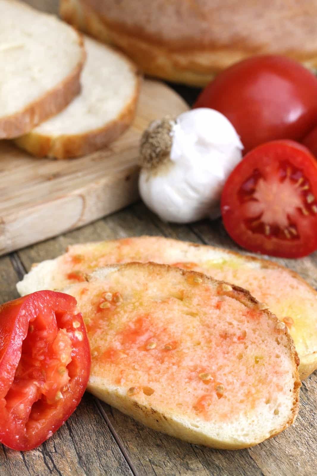 spanish-tomato-bread-thestayathomechef