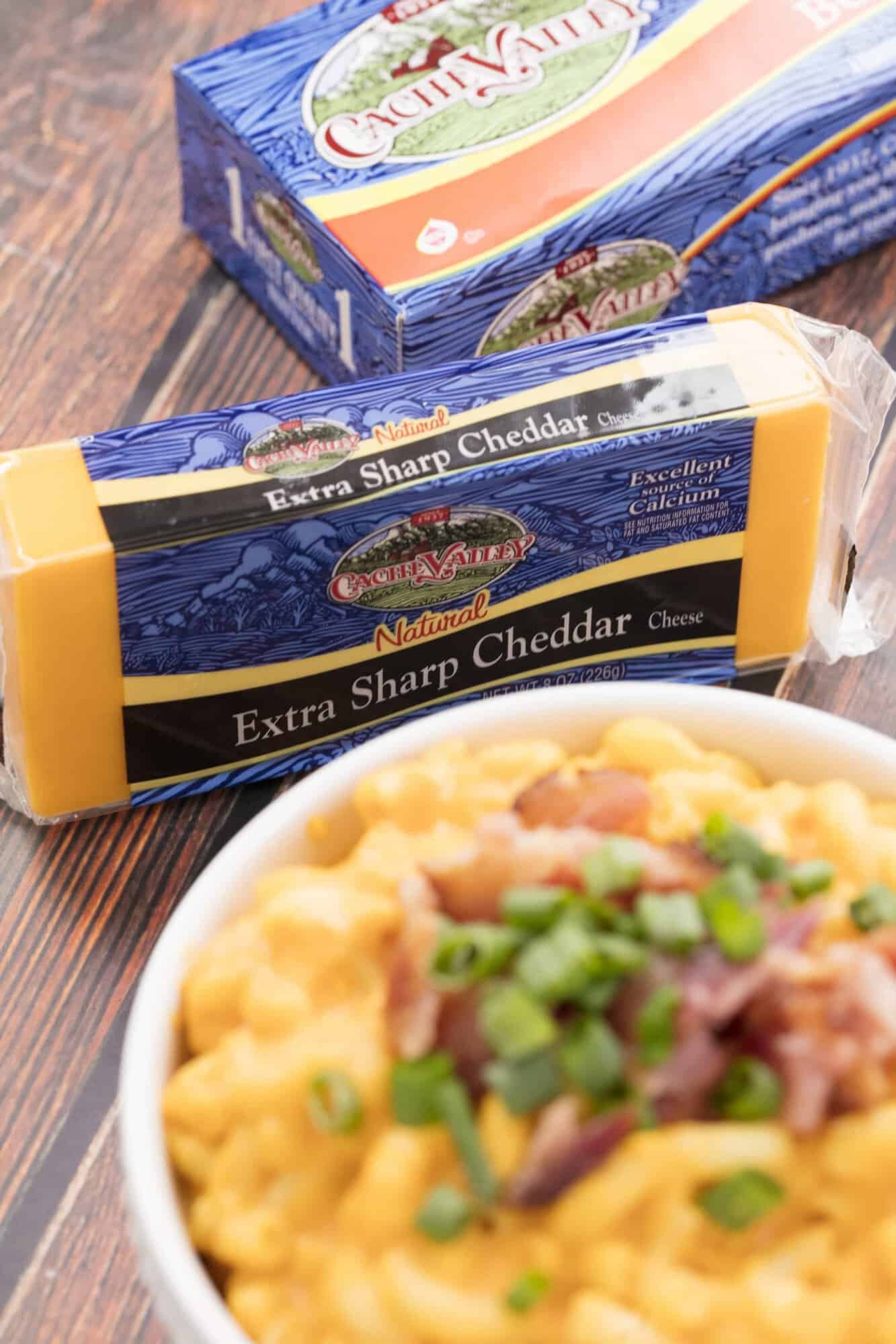 Sweet Potato Bacon Mac and Cheese will soon become your new family favorite Sweet Potato Bacon Mac and Cheese