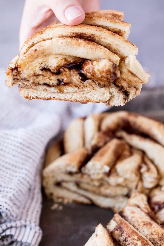 Cinnamon Roll Twist Bread gives you an impressive way to present the classic cinnamon roll Cinnamon Roll Twist Bread