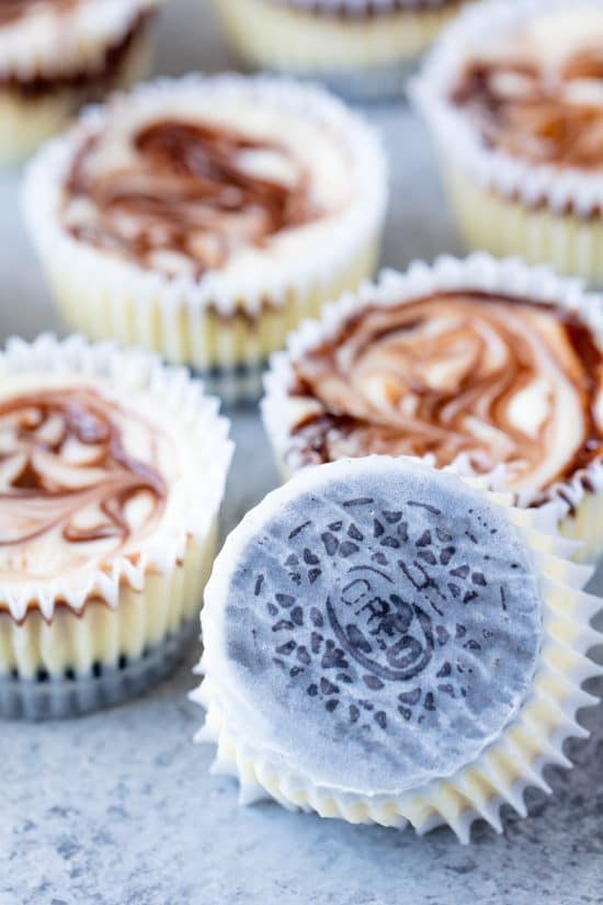 Fudge Swirled Oreo Bottom Cheesecake Cupcakes