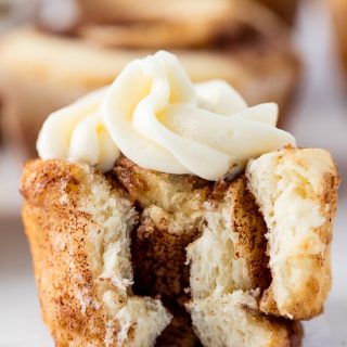 Cinnamon Roll Cupcakes - Cafe Delites