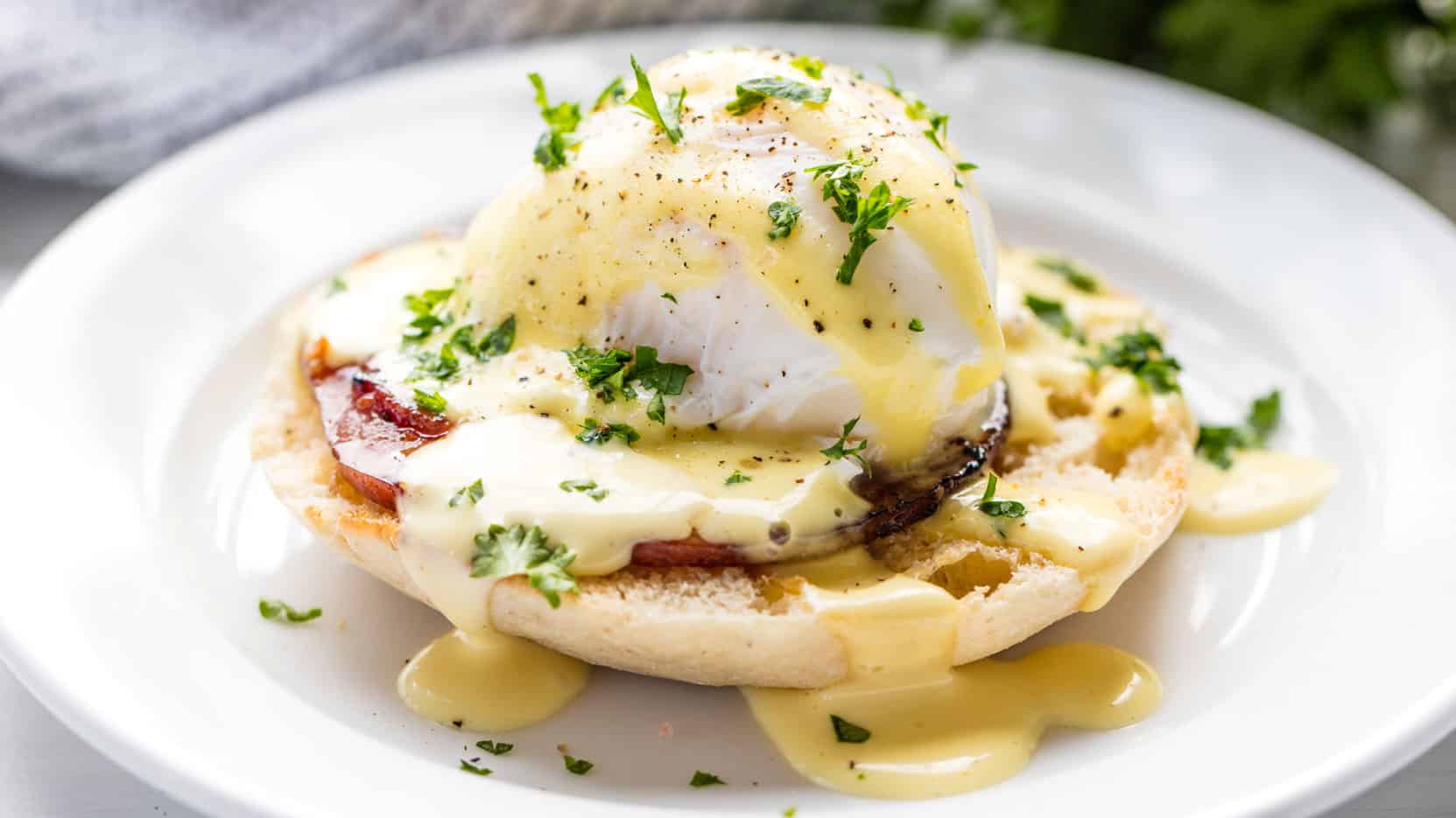 Perfect Eggs Benedict - The Stay At Home Chef