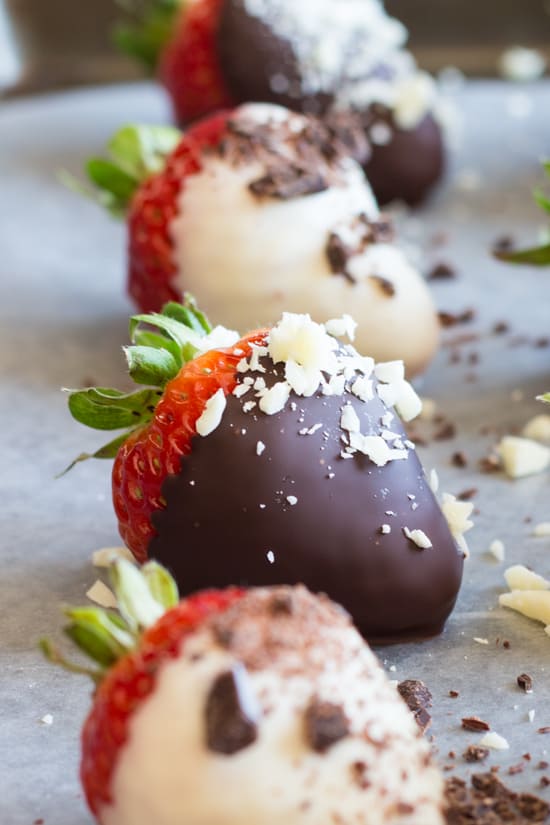 This is the ultimate guide to Chocolate Covered Strawberries. Let us walk you through all the tips and tricks to make the prettiest dessert of all times!