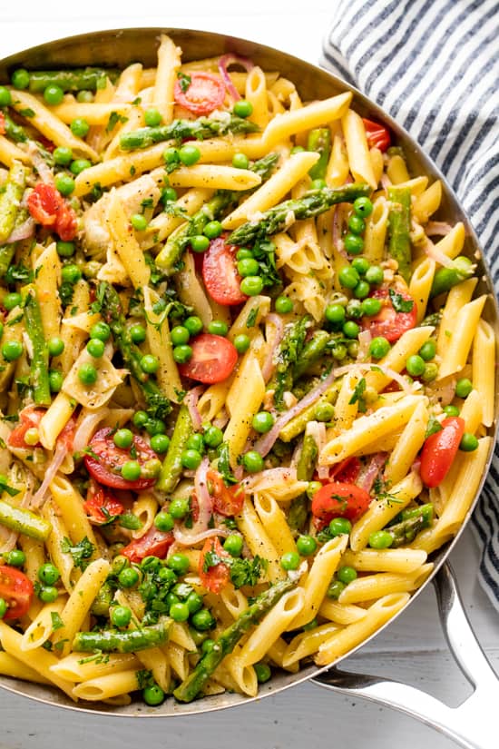 This Pasta Primavera is full of spring vegetables for a light and fresh pasta that you can Pasta Primavera