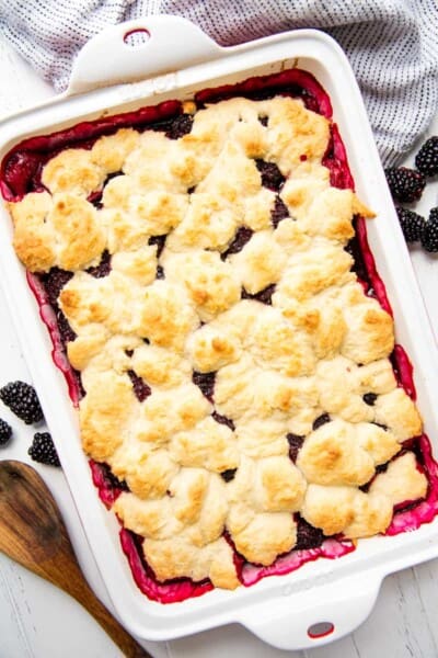 Old Fashioned Blackberry Cobbler