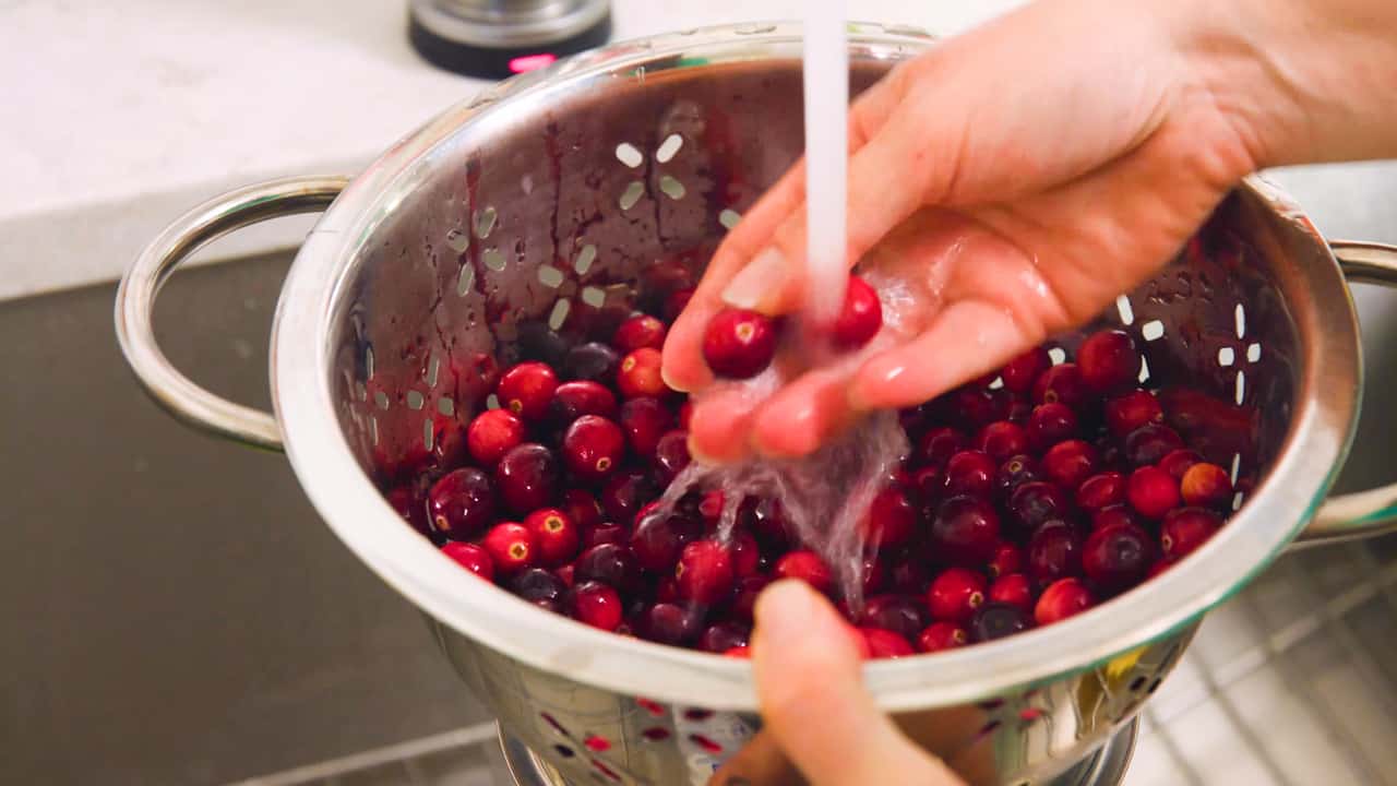 Washing cranberries 