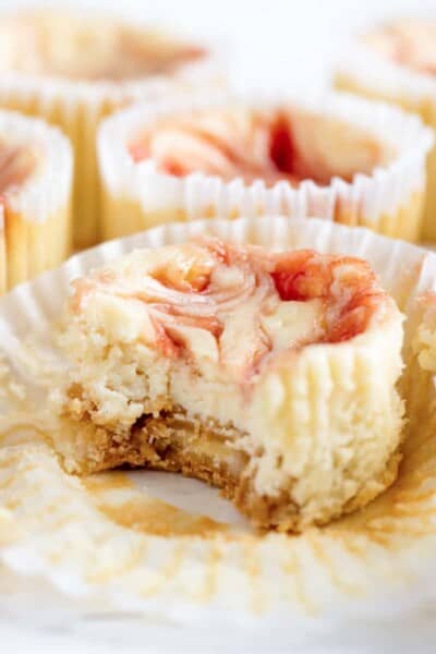 Easy Strawberry Swirl Cheesecake Cupcakes