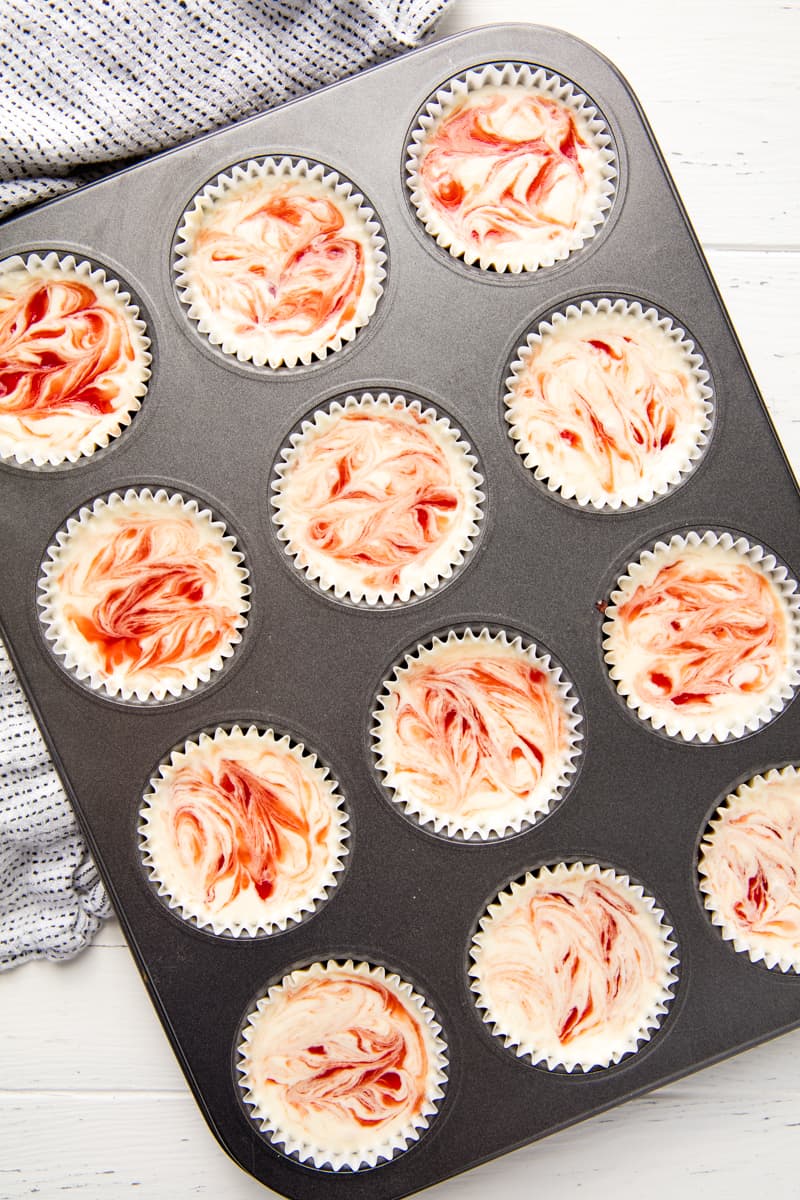 Easy Strawberry Swirl Cheesecake Cupcakes - 18