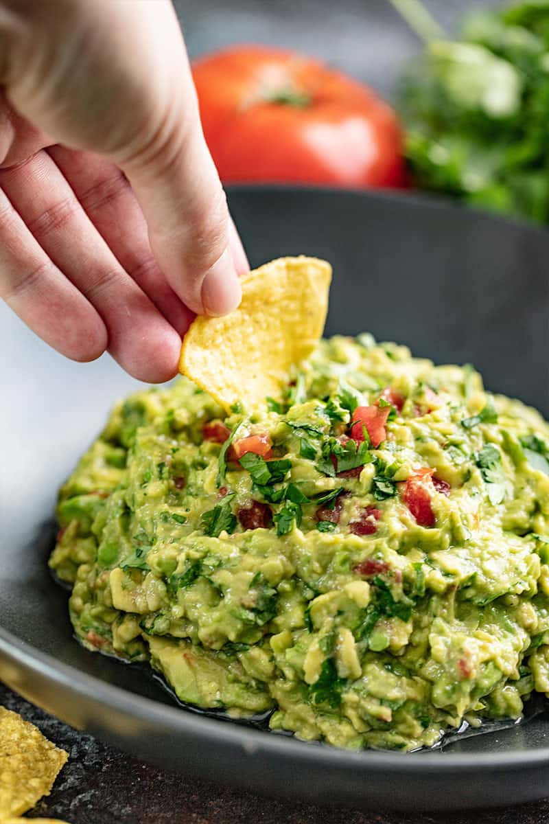 Best Central Mexican Guacamole Recipe - How to Make Central Mexican  Guacamole