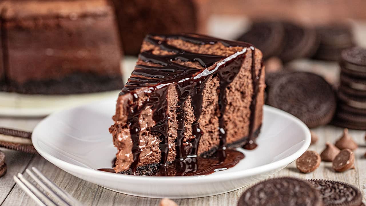 Perfect Chocolate Cheesecake with Oreo Crust