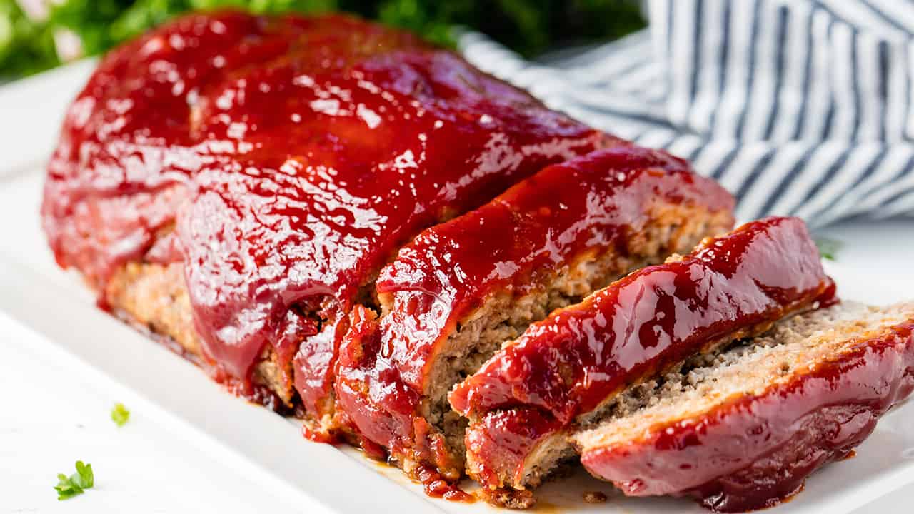 Turkey Meat Loaf Recipe / Vegetable Studded Turkey Meatloaf Recipe — The Mom 100