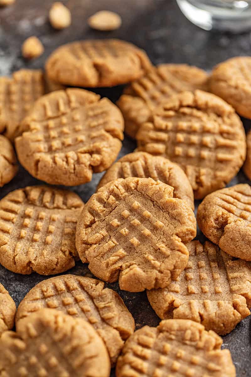 5 Ingredient Peanut Butter Cookies