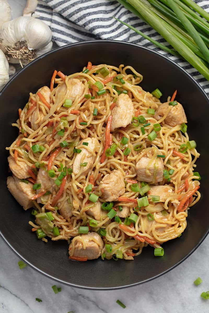 Easy 30 Minute Chicken Chow Mein - 98