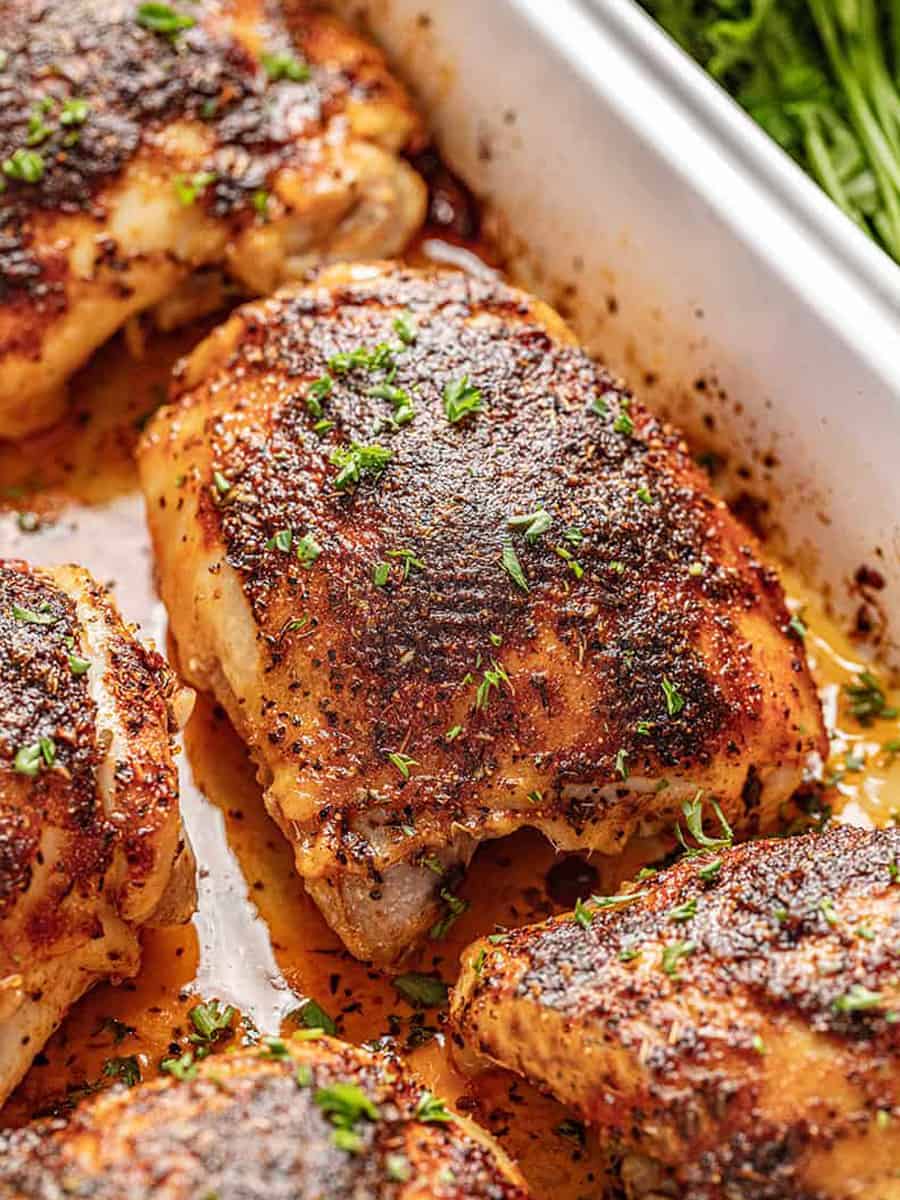 CRISPY OVEN BAKED CHICKEN THIGHS - The Stay At Home Chef