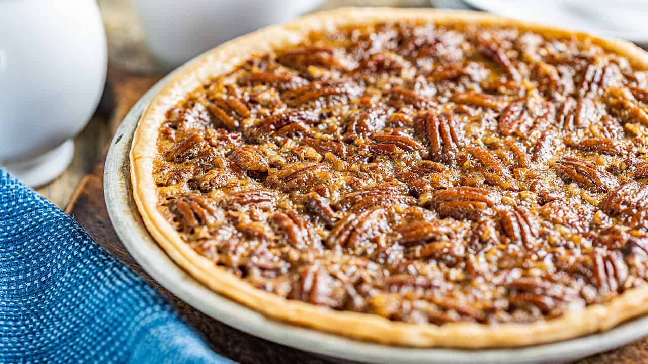 Best Ever Pecan Pie - thestayathomechef.com