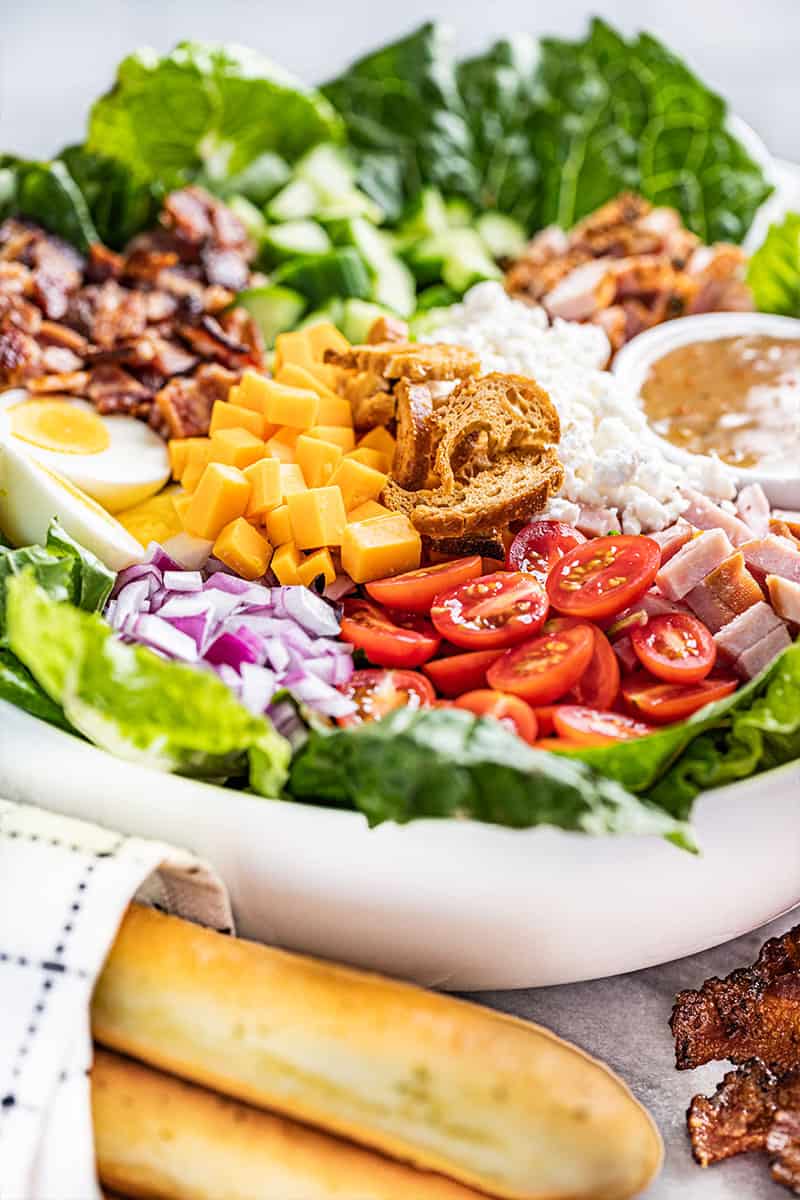 Chef salad in a bowl.