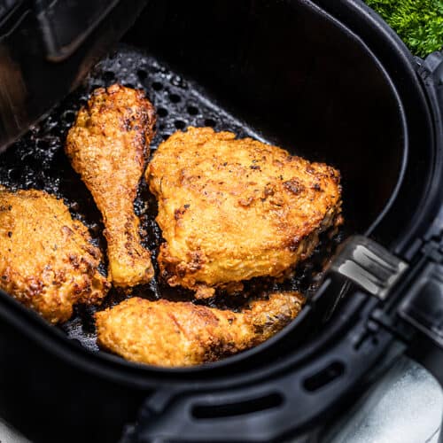 https://thestayathomechef.com/wp-content/uploads/2021/11/Crispy-Air-Fryer-Fried-Chicken-4-500x500.jpg