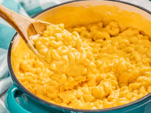 Easy Stovetop Macaroni and Cheese - Just a Taste