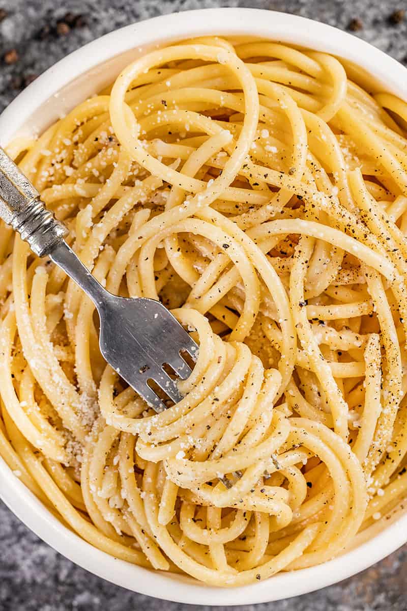 Overhead view of cacio e Pepe in a bowl.