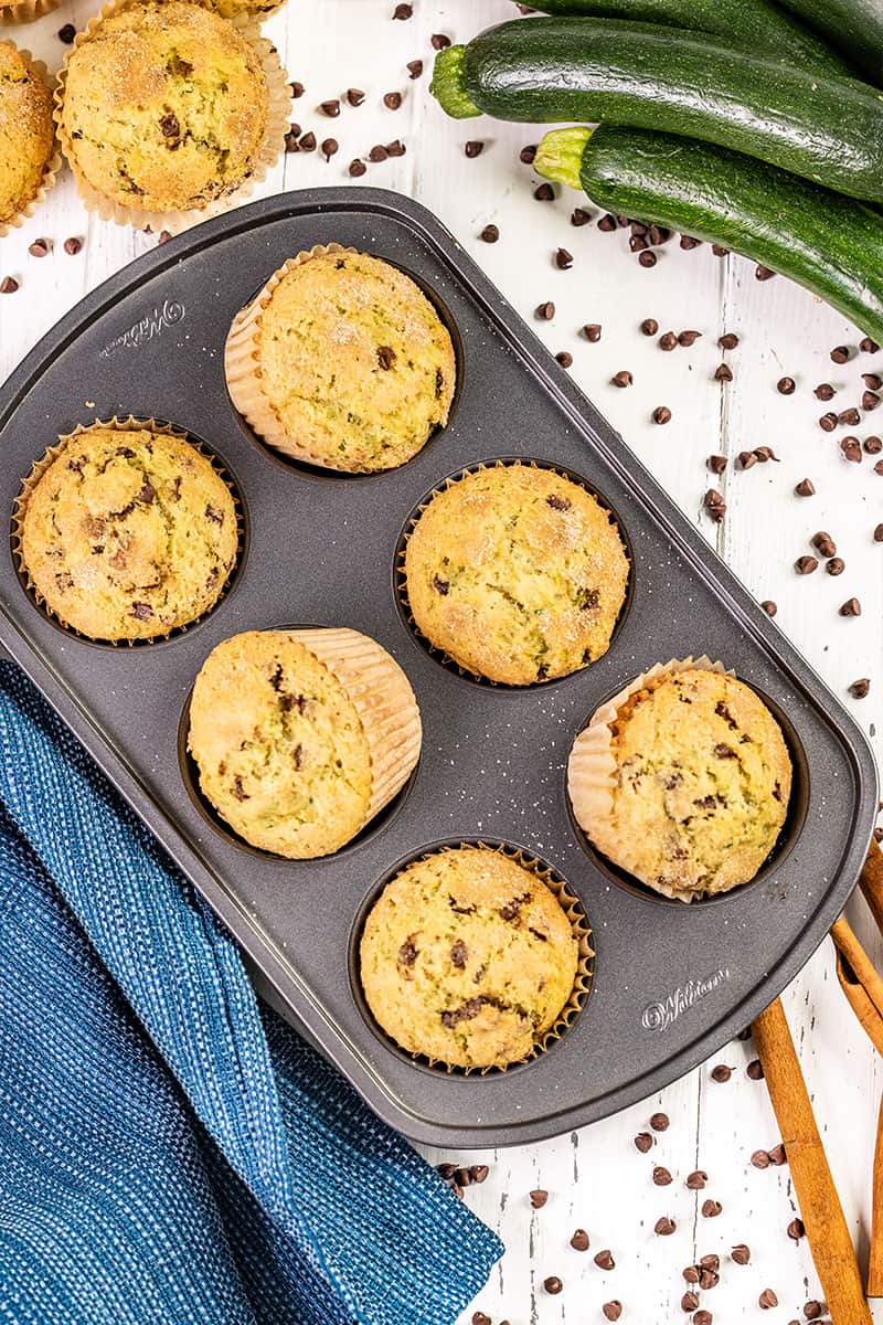 Easy Zucchini Muffins com - 16