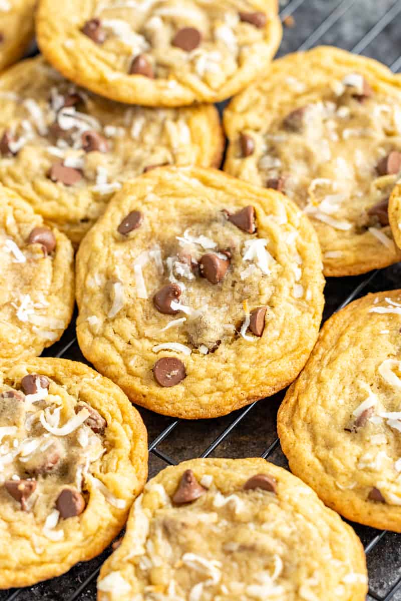 Coconut Chocolate Chip Cookies com - 11