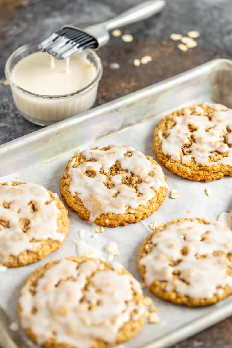 Iced Oatmeal Cookies com - 77