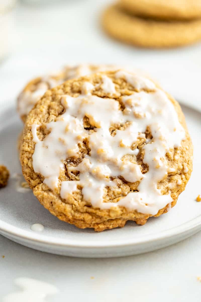 Iced Oatmeal Cookies – thestayathomechef.com