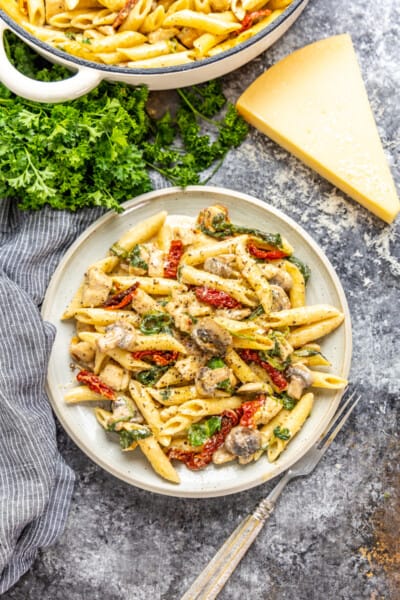 One Pot Italian Chicken and Pasta - The Stay At Home Chef