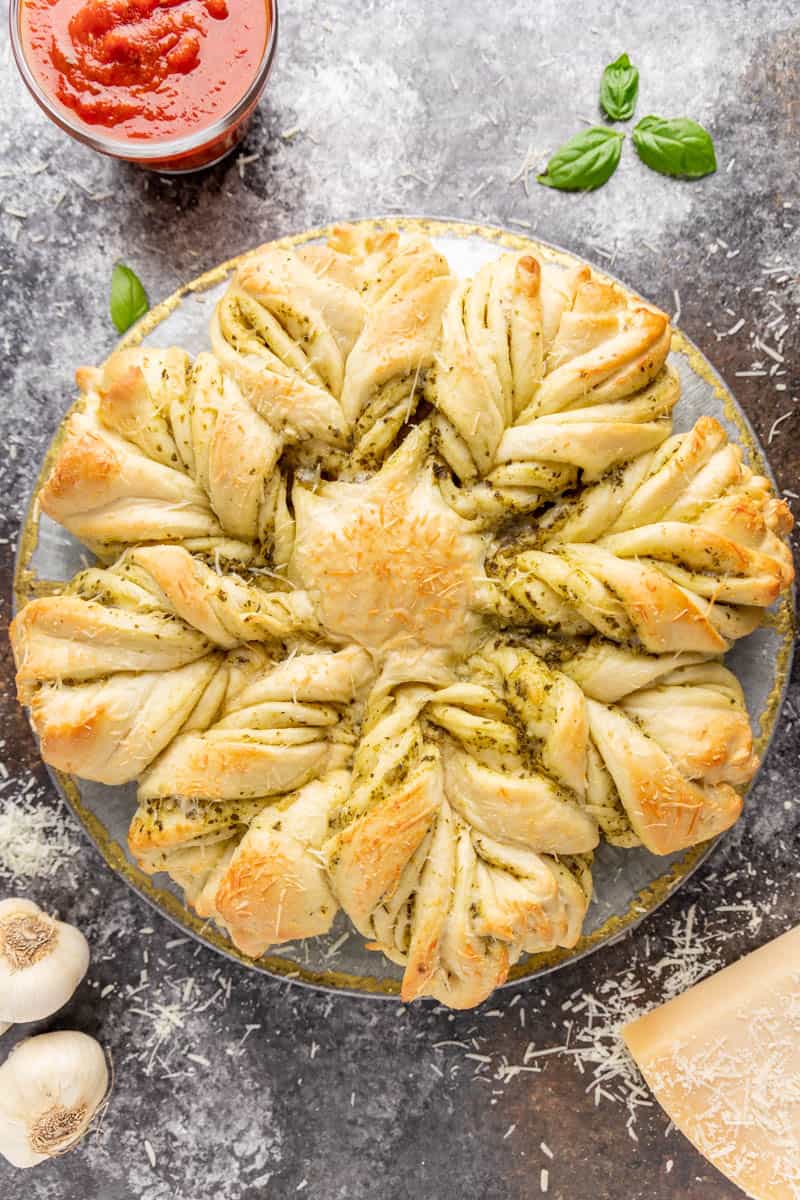 Pesto Parmesan Star Bread com - 8