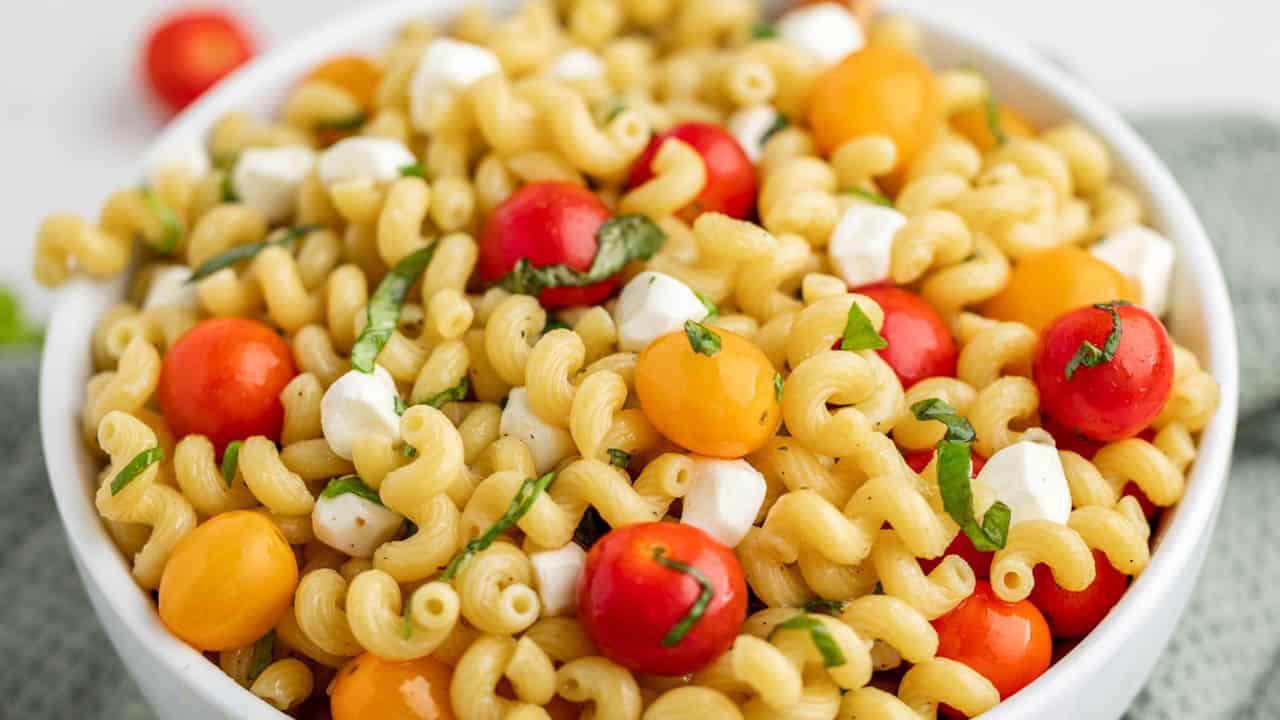 Caprese Pasta Salad – The Stay At Home Chef