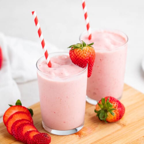 Strawberry Smoothie - The Stay At Home Chef