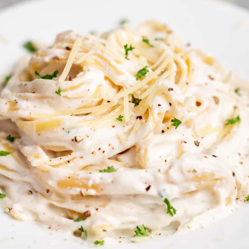 Creamy Fettuccine Alfredo The Stay At Home Chef