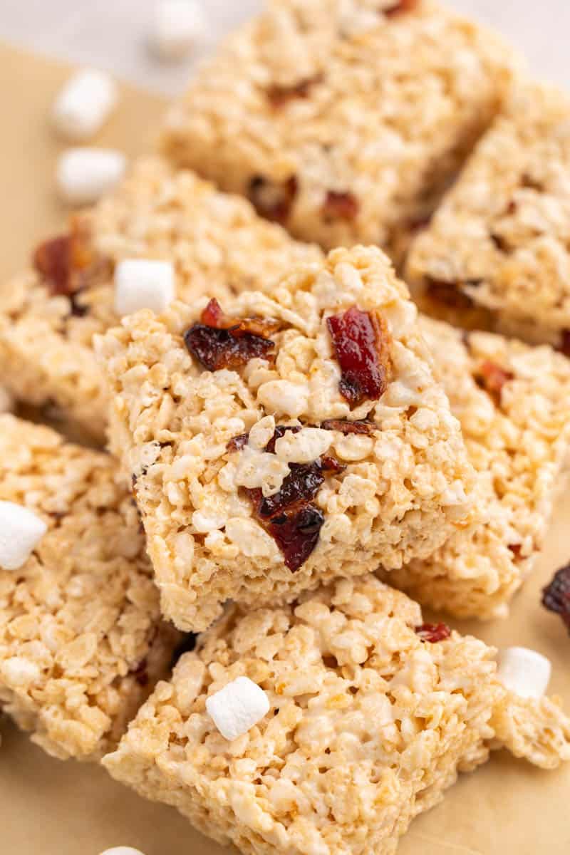 Candied bacon Rice Krispie treats cut into squares.