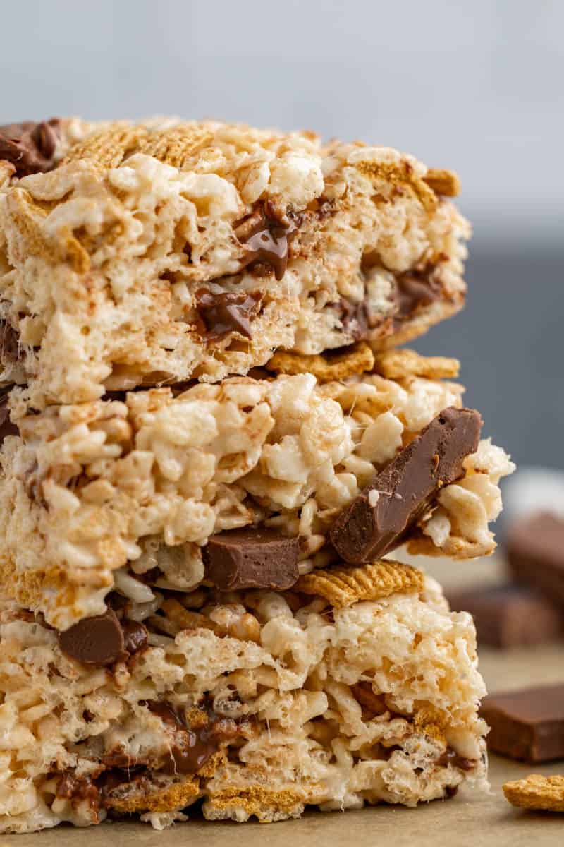 Extreme close up view of s'mores Rice Krispie treats.