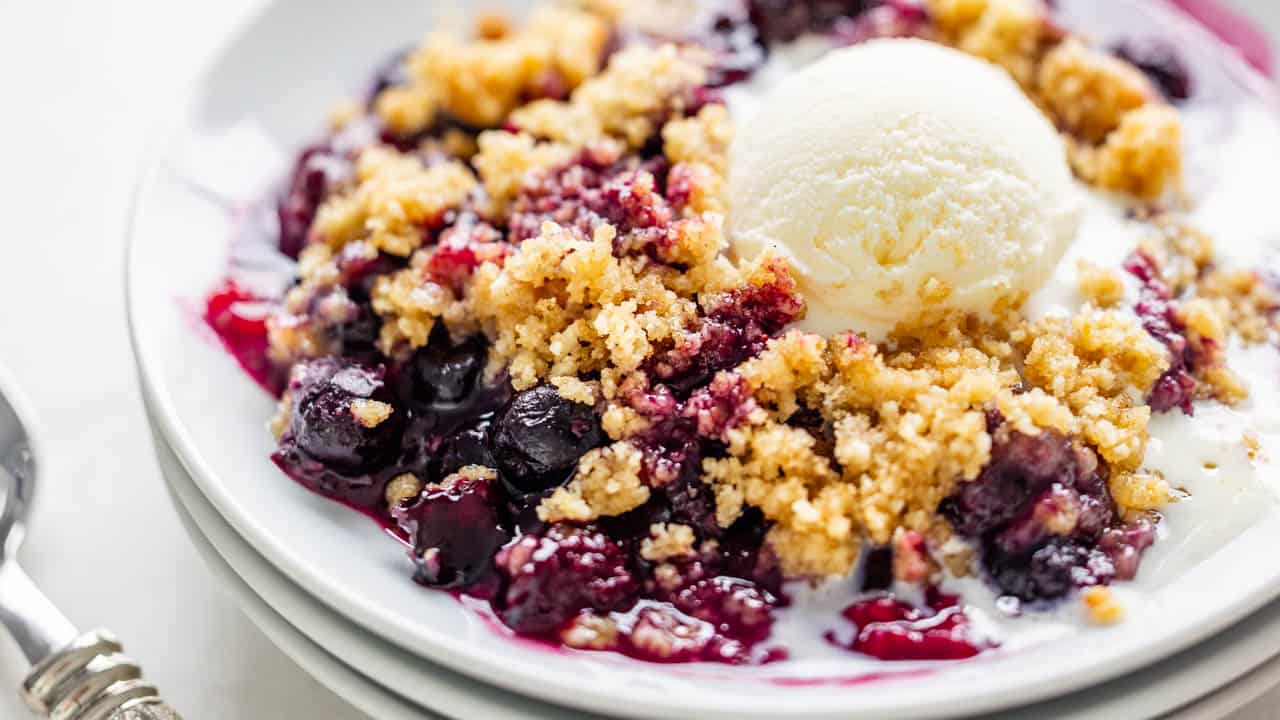 Mixed Berry Crumble - The Stay At Home Chef