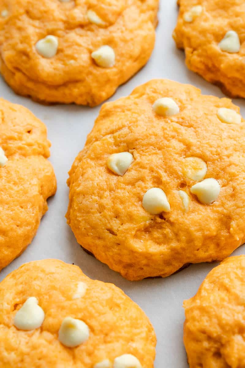 Close up, overhead view of orange creamsicle cookies.
