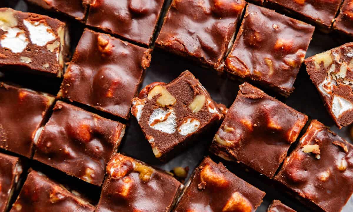 An overhead view of cut pieces of fantasy fudge.