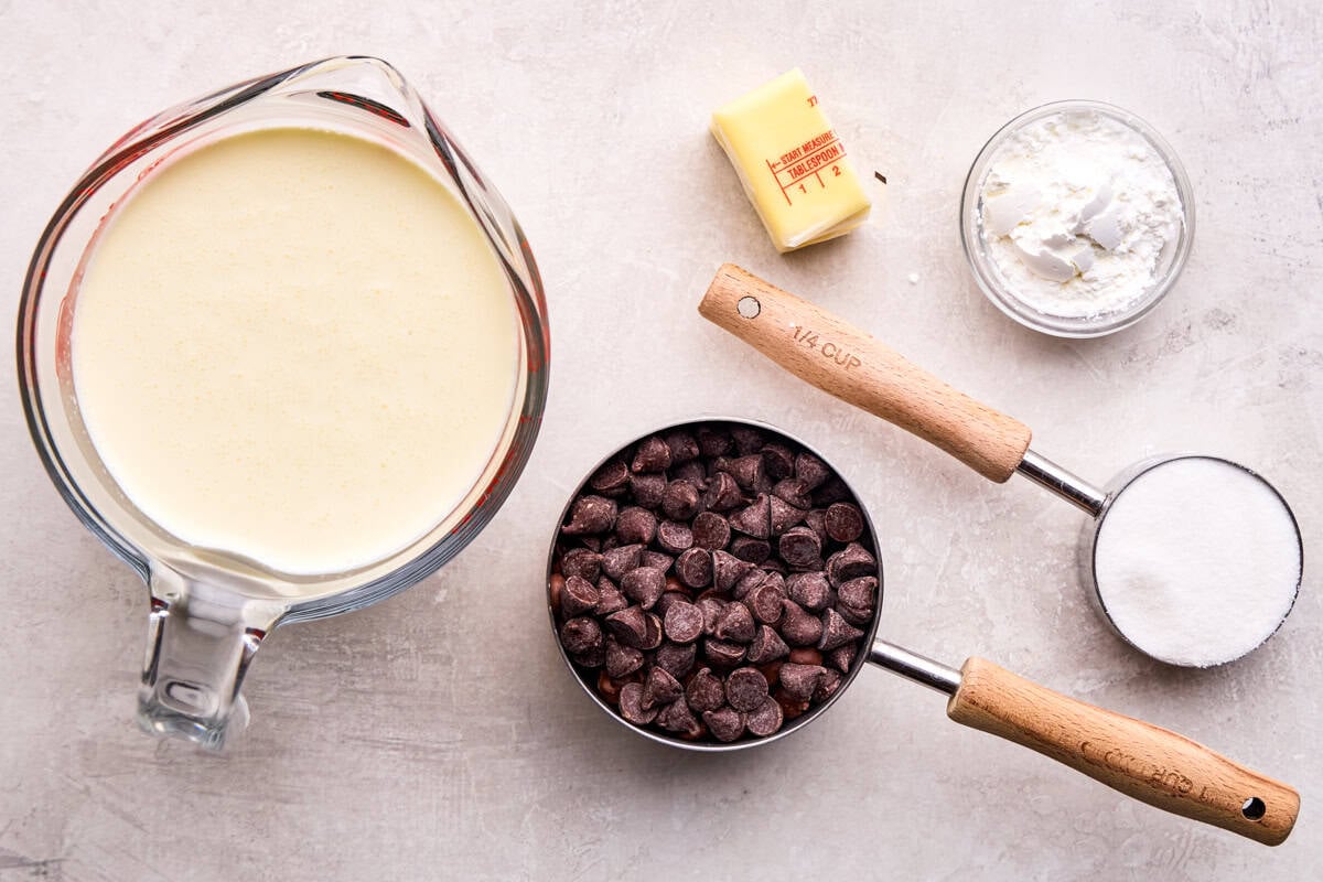 Ingredients for 5 Ingredient Homemade Chocolate Pudding.