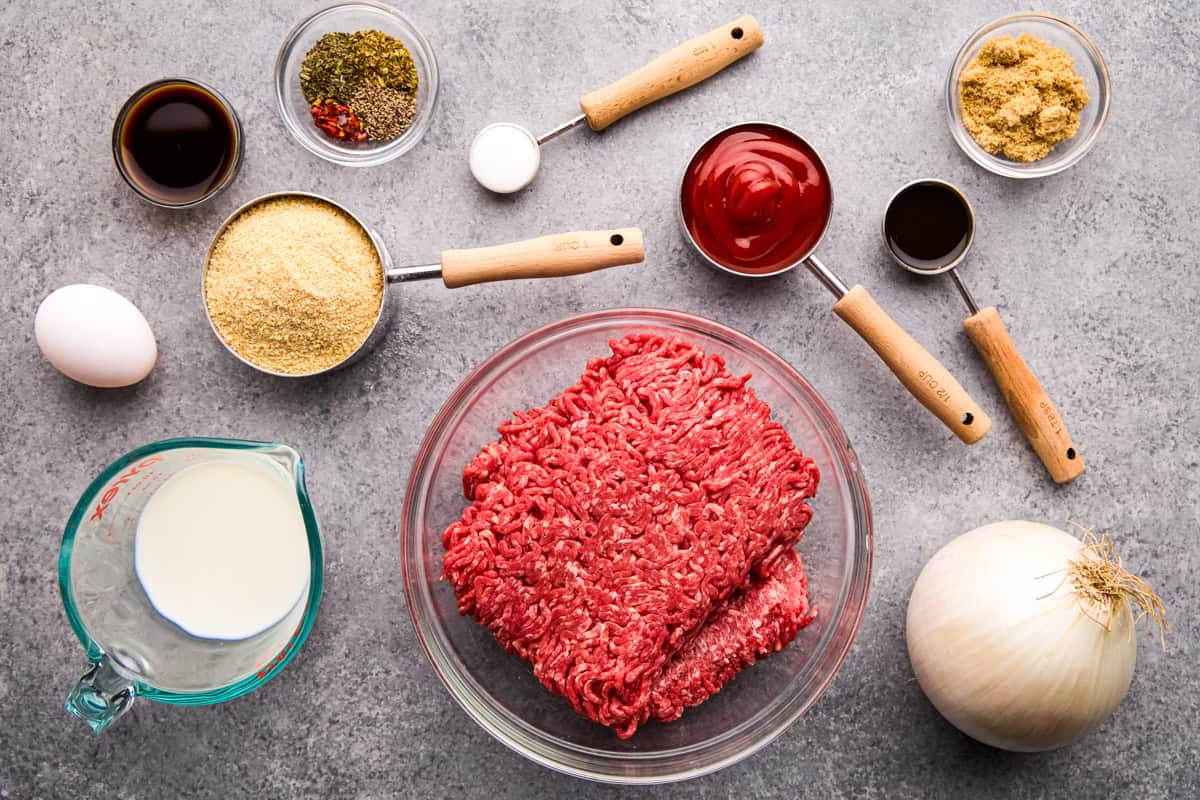 Ingredients for Momma's Meatloaf.