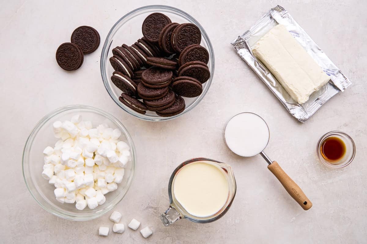 Ingredients for Oreo Fluff.