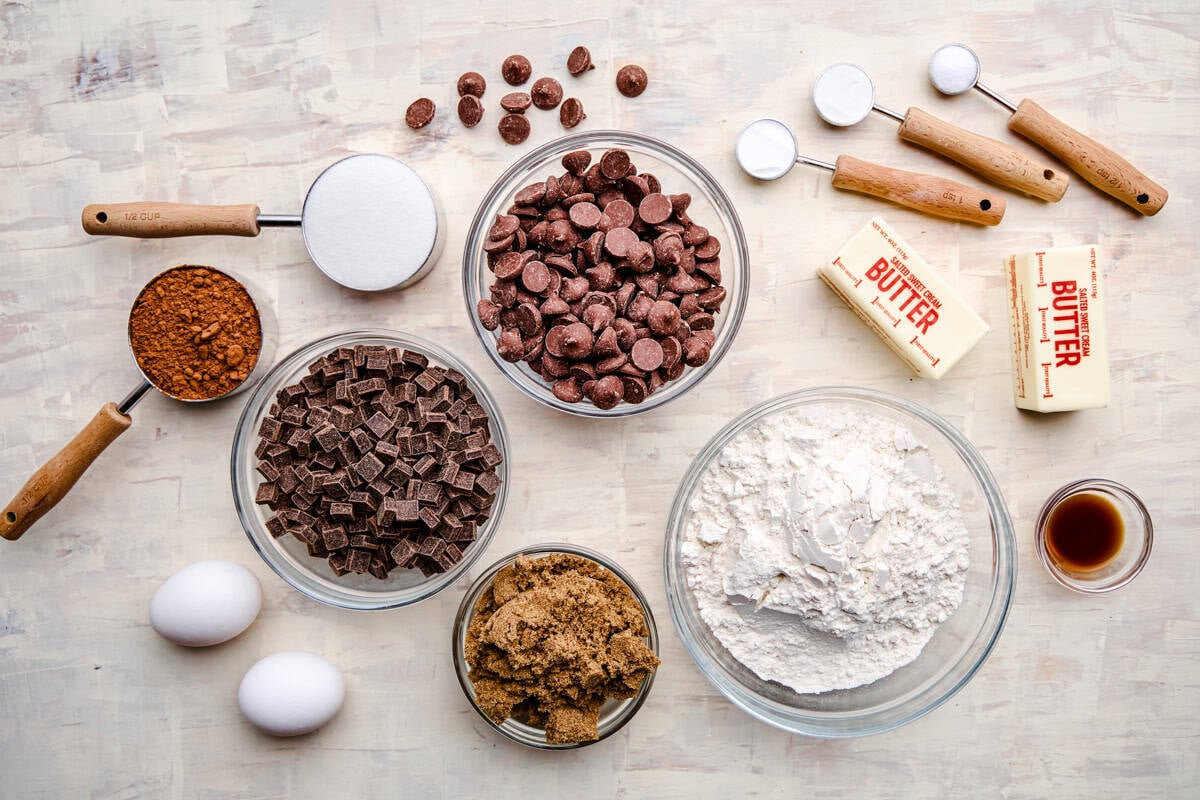 Ingredients for Bakery Style Chocolate Chunk Cookies.